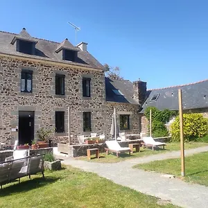 Ty Madelez D'hôtes La Roche-Derrien